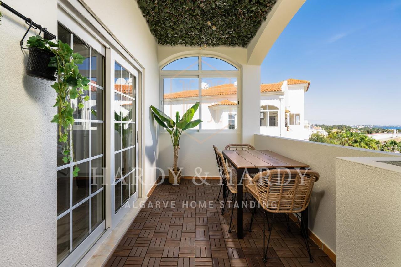 H&h - Rare Amazing With Panoramic Sea Views Near To Meia & Center Lagos