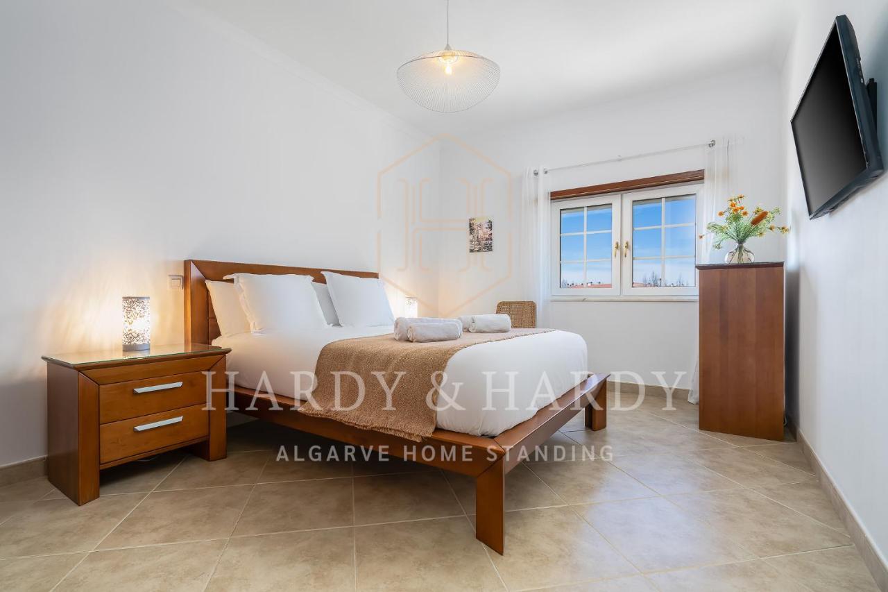 H&h - Rare Amazing With Panoramic Sea Views Near To Meia & Center